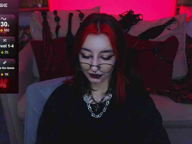 MistressMarcelline webcam