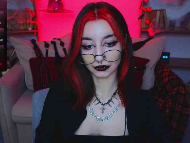 MistressMarcelline webcam