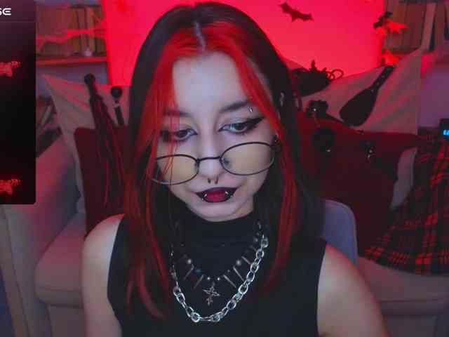 MistressMarcelline webcam