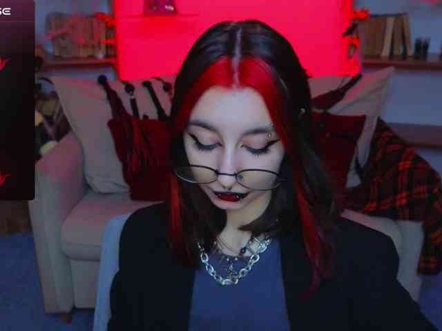 MistressMarcelline webcam
