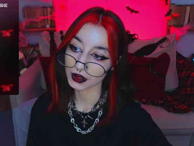 MistressMarcelline webcam