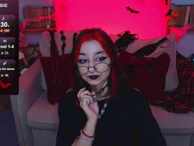 MistressMarcelline webcam