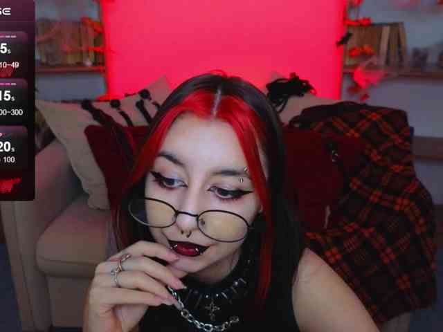 MistressMarcelline webcam