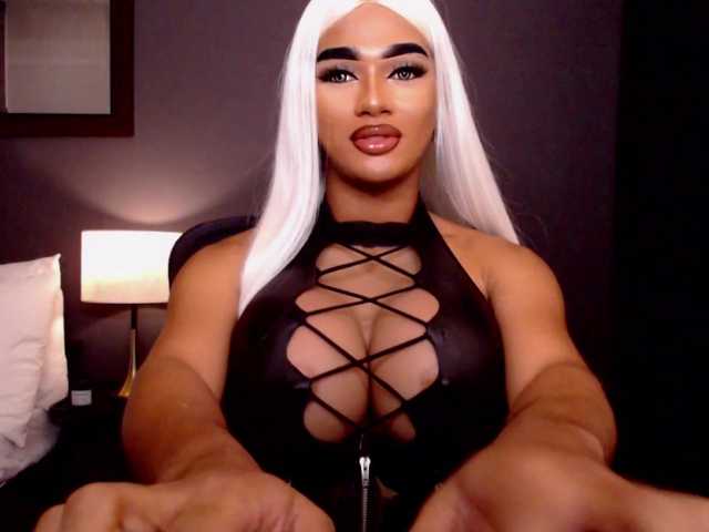 DominantLatina DominantLatina