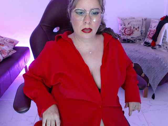 Diva-Hot82 webcam