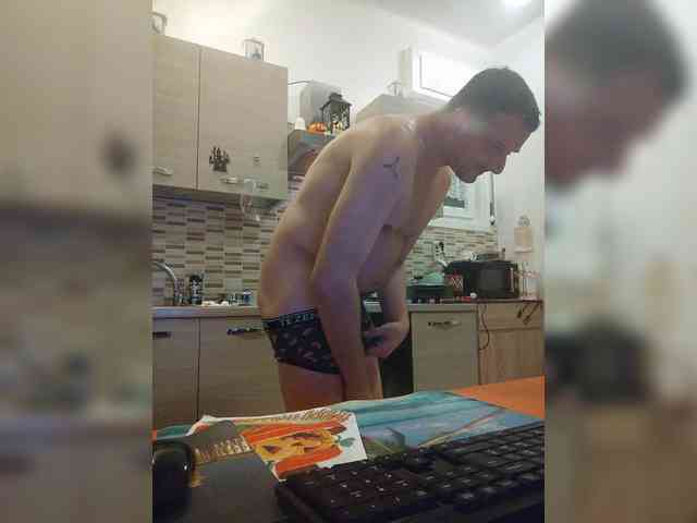 Dark-Angel-22 webcam