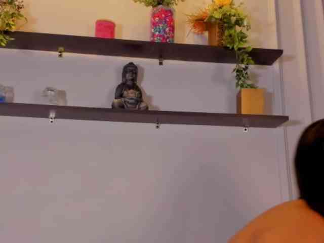 zoe-roux21 webcam