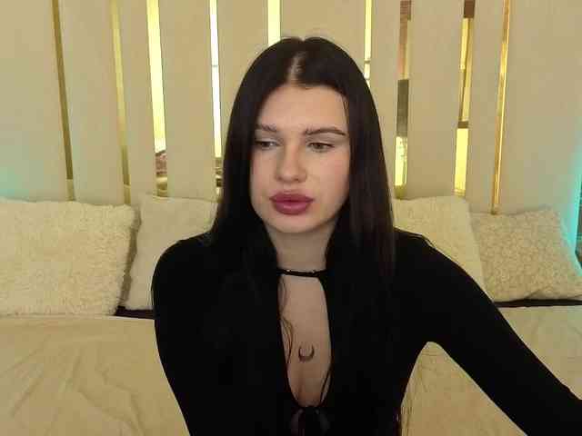 NeylaCharm webcam