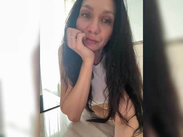 Vai a chattare su F_A_M_E F_A_M_E