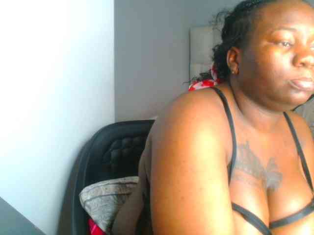 bustymelons69 webcam