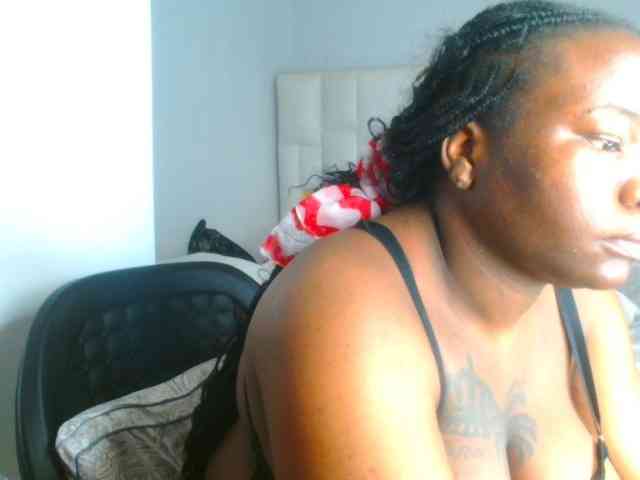 bustymelons69 webcam