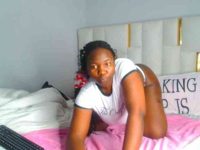 bustymelons69 webcam