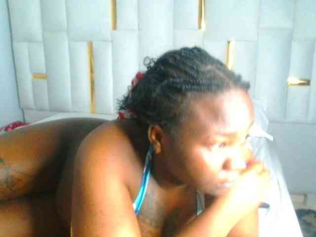 bustymelons69 webcam
