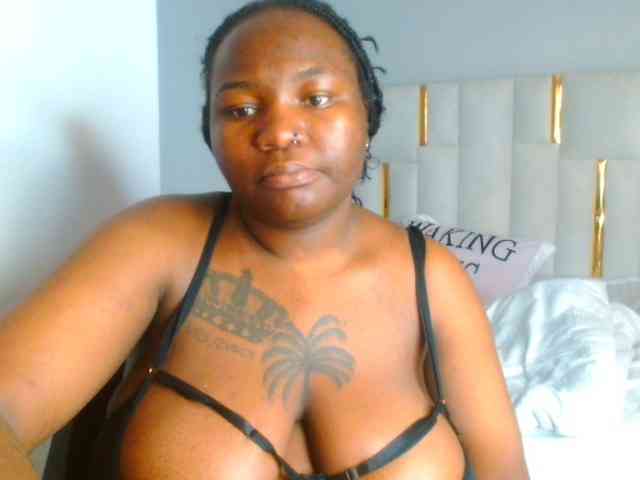 bustymelons69 webcam