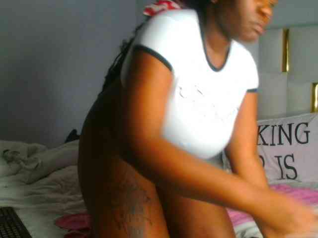 bustymelons69 webcam