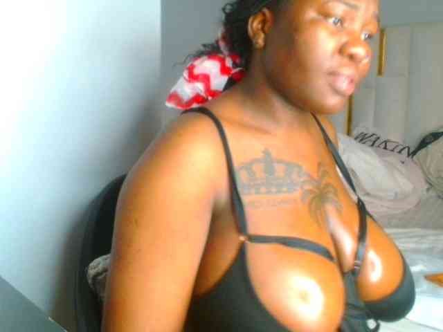 bustymelons69 webcam