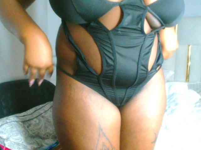 bustymelons69 webcam