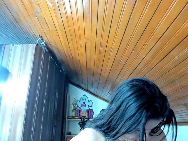 katherine-blair webcam