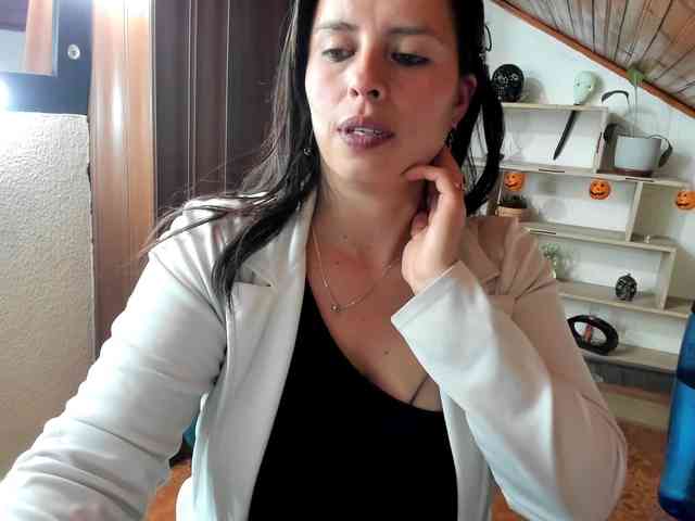 katherine-blair webcam