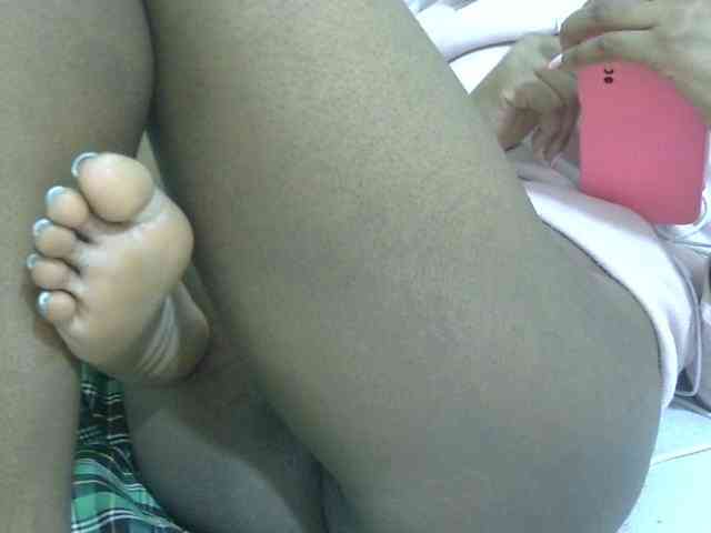 Cuteavril webcam