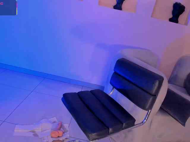 IsabellaMoreau webcam