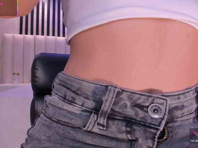 IsabellaMoreau webcam