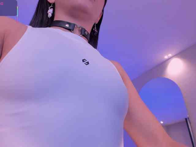 IsabellaMoreau webcam