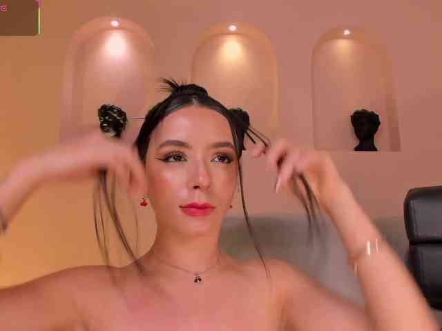 IsabellaMoreau webcam