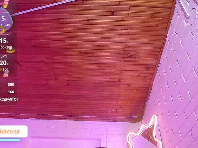 Lauxury-tay webcam