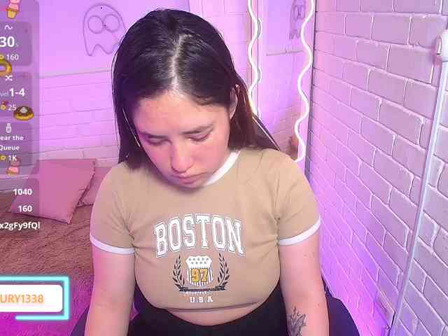 Lauxury-tay webcam