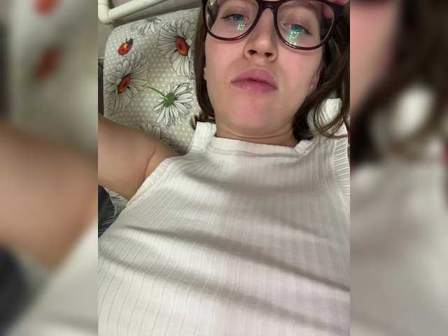 Entra en el chat con el modelo ANASTEIK ANASTEIK