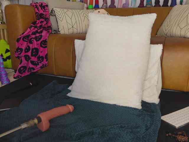 TaylorLove303 webcam