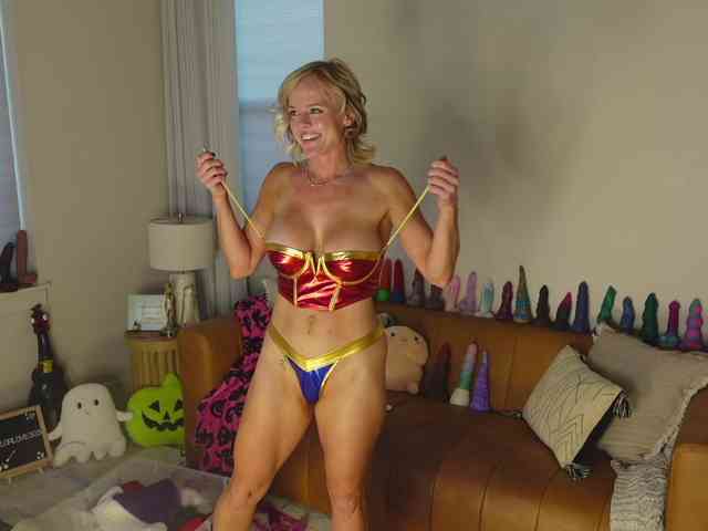 TaylorLove303 webcam