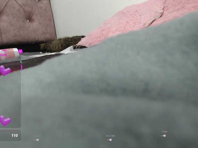 Evelyn-blak webcam