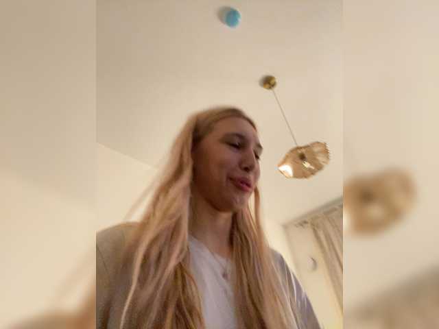 Entra en el chat con el modelo lina_wap lina_wap