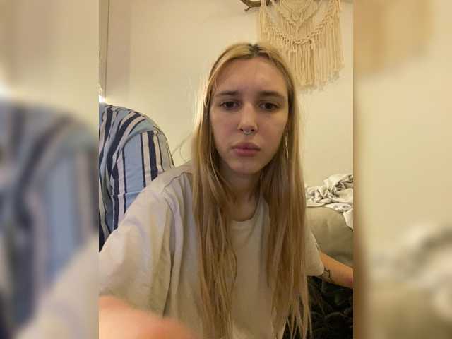 Accedi alla chat con il nickname lina_wap lina_wap