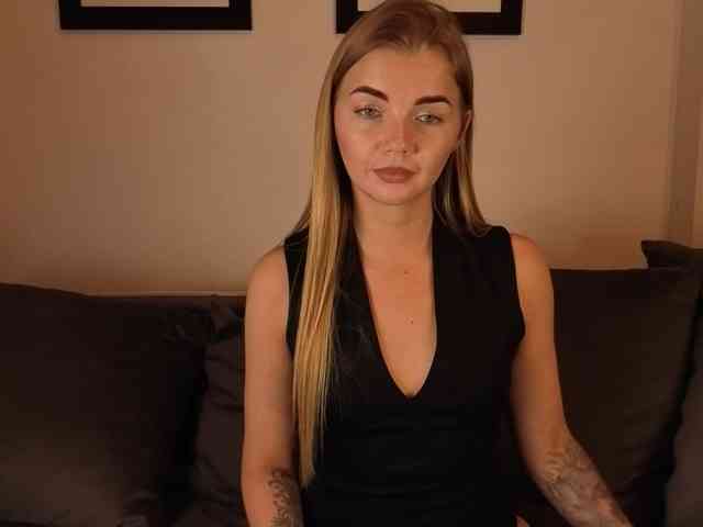 CarrieBradshaww webcam