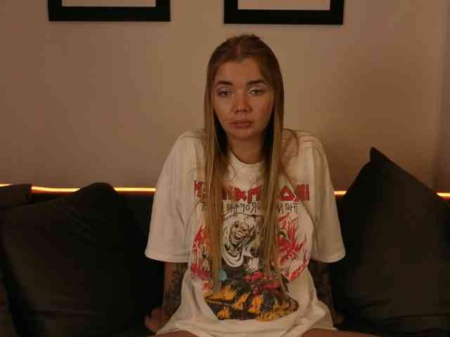 CarrieBradshaww webcam