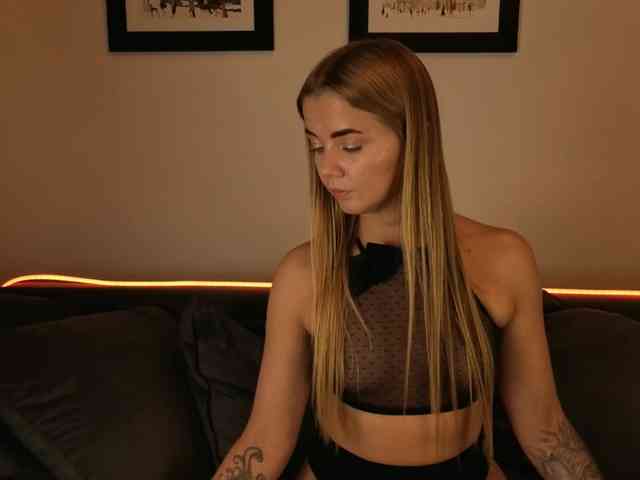 CarrieBradshaww webcam