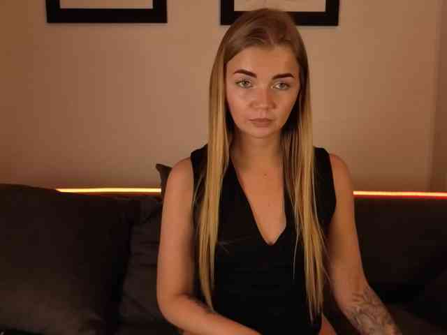 CarrieBradshaww webcam