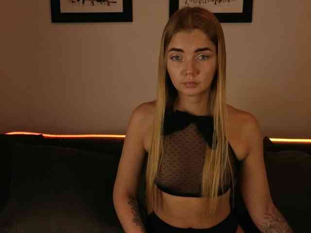 CarrieBradshaww webcam