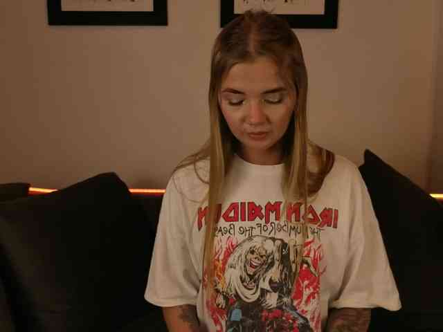 CarrieBradshaww webcam