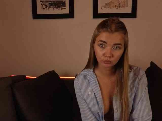CarrieBradshaww webcam