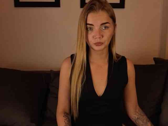 CarrieBradshaww webcam