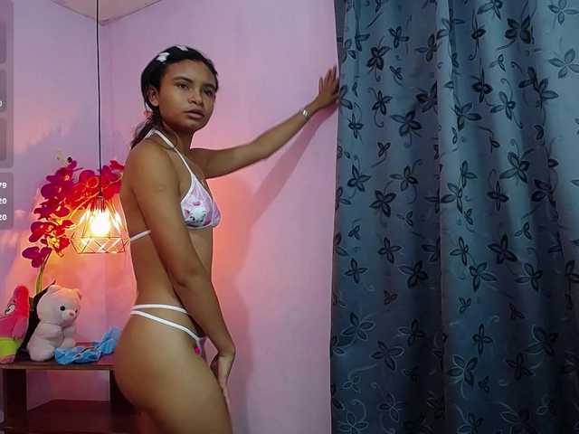 liz7skinny webcam