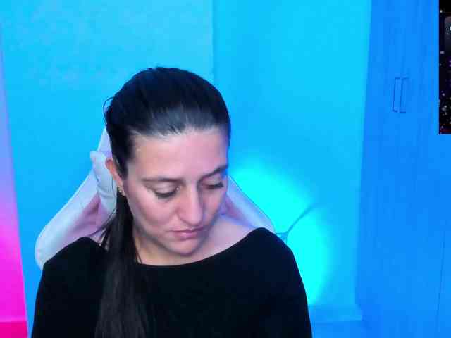 Saskyaajohnson webcam