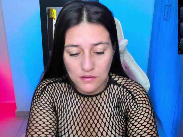 Saskyaajohnson webcam