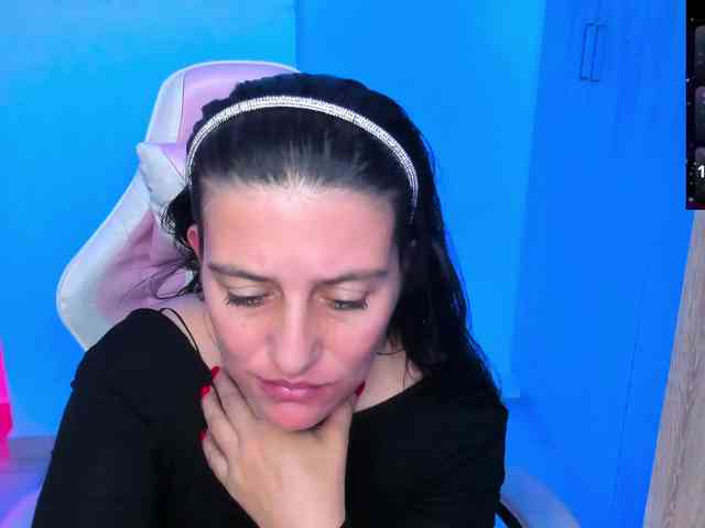 Saskyaajohnson webcam