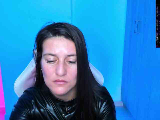 Saskyaajohnson webcam