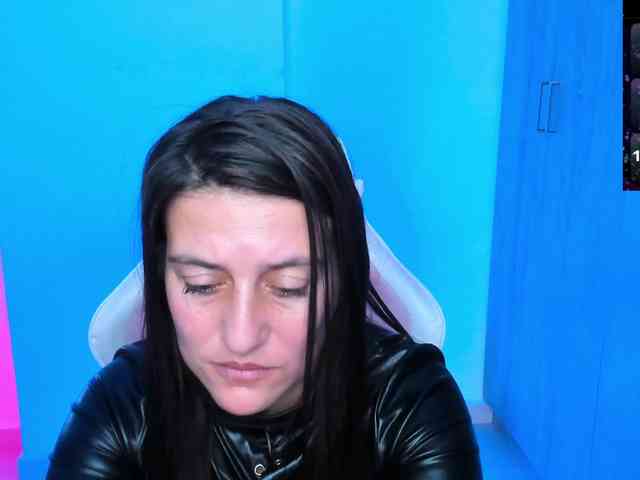 Saskyaajohnson webcam